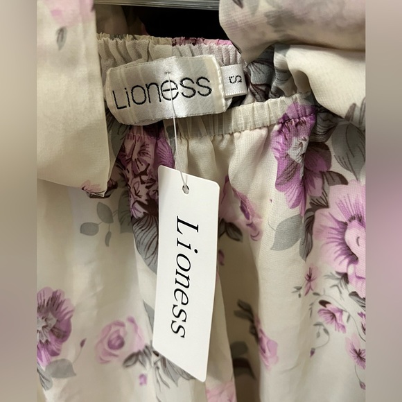 Skort flower bottoms with attached wrap top - Picture 2 of 6